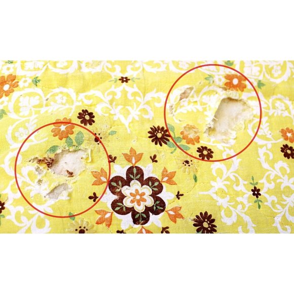 VTG 70s 80s Yellow Bedspread Quilted Stitching Floral Prairie CottageCore Farmho - Picture 6 of 8